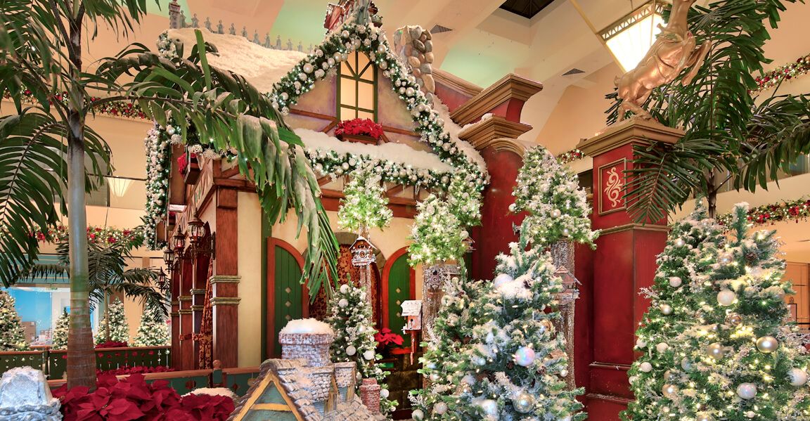 VIDEO) Holiday Decorations Return to South Coast Plaza for 2021, Yellow  Productions