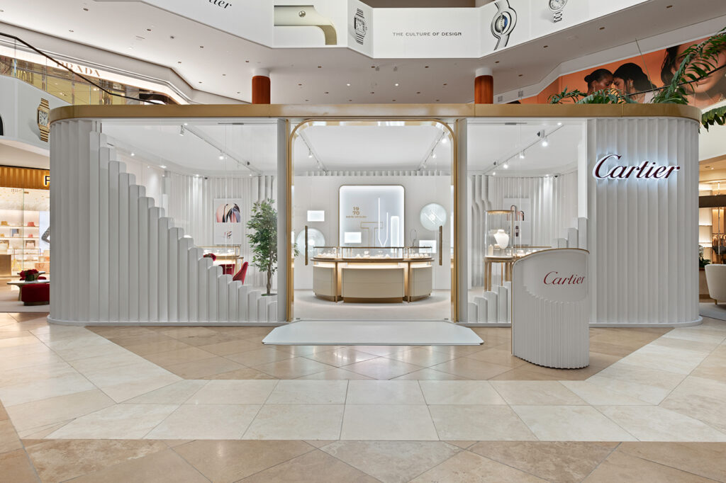 Pop-up store for Louis Vuitton jewelry and watches in the Dubai Mall