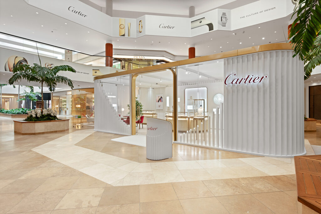 South Coast Plaza on X: Planning our dream vacation from London